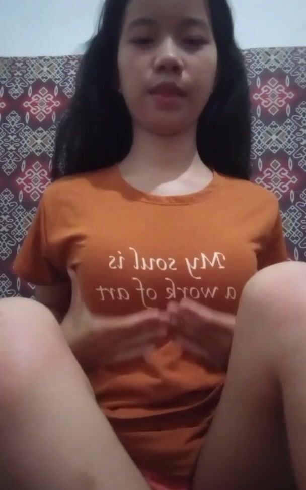 16 tuổi mà em móc lồn thủ dâm chuyên nghiệp quá - phần 4